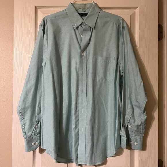 Men's Roundtree & Yorke Button Up Dress Shirt - Picture 1 of 4